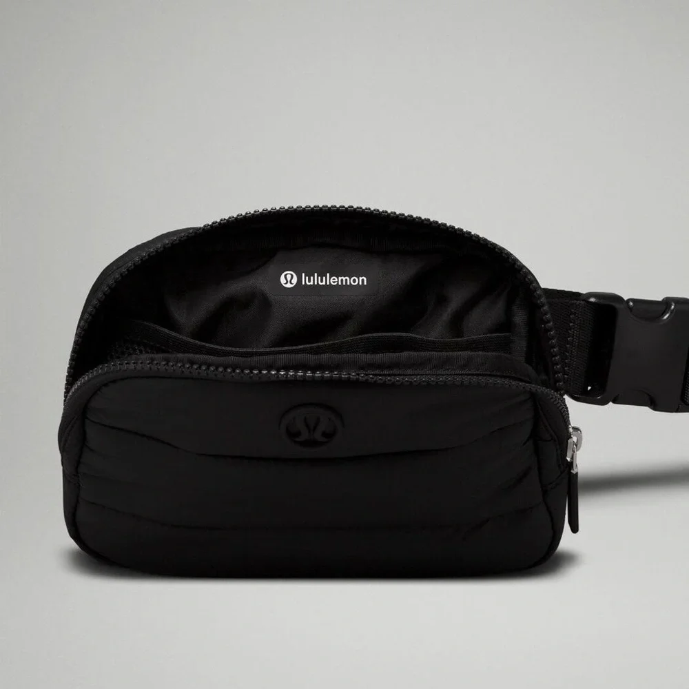 Men Women Lululemon Everywhere Belt Bag 1L Black Wunder Puff - Picture 4 of 10